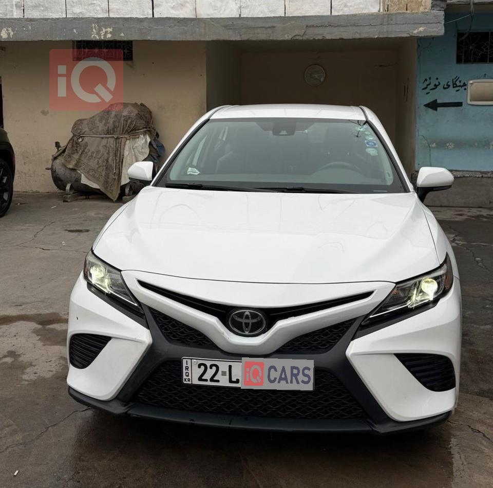 تۆیۆتا کامری